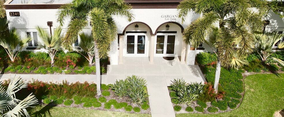 More Photos Of 2240 W 1st St, Fort Myers Office For Lease
