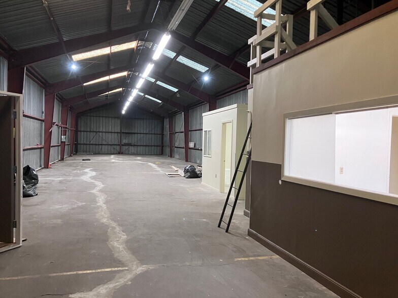 More Photos Of 22 Loomis St, San Francisco Warehouse For Lease