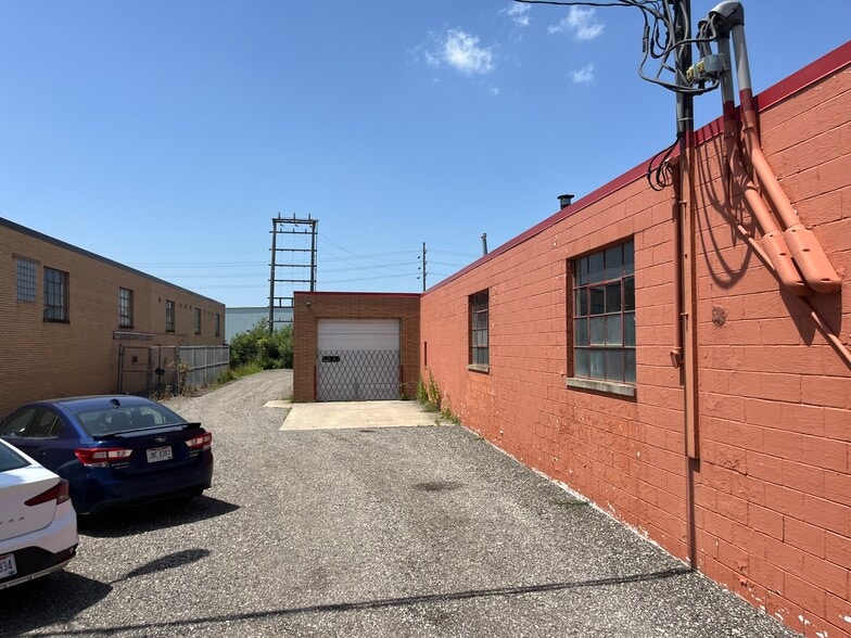 More Photos Of 4780 Briar Rd, Cleveland Manufacturing For Sale
