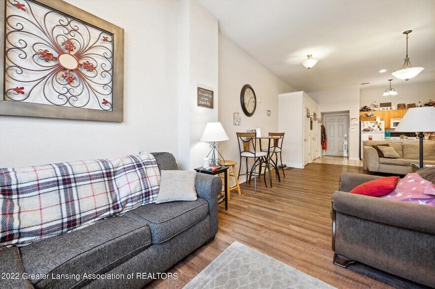 More Photos Of 335 Horatio St, Charlotte Apartments For Sale