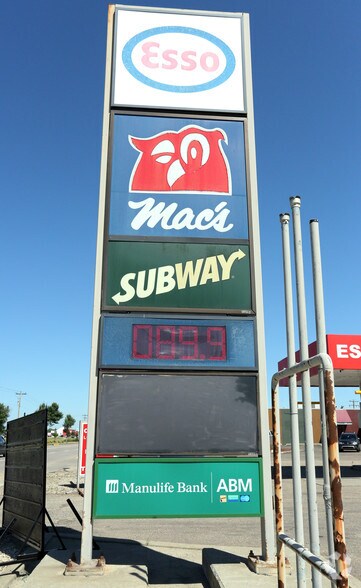 More Photos Of 73 Superior St, Devon Service Station For Sale