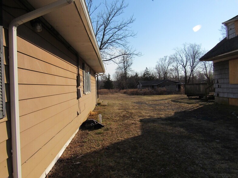 More Photos Of 309 State Route 33, Manalapan Township Office For Sale