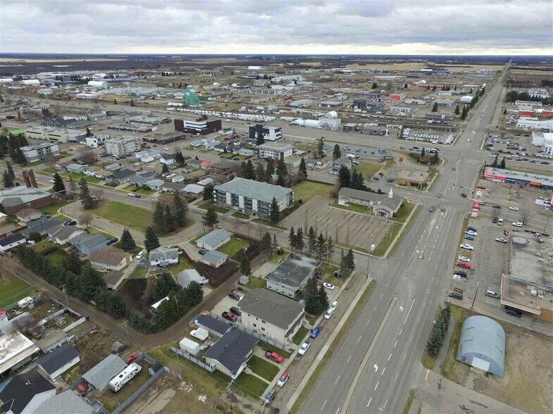 More Photos Of 306 Calahoo Rd, Spruce Grove Office For Sale