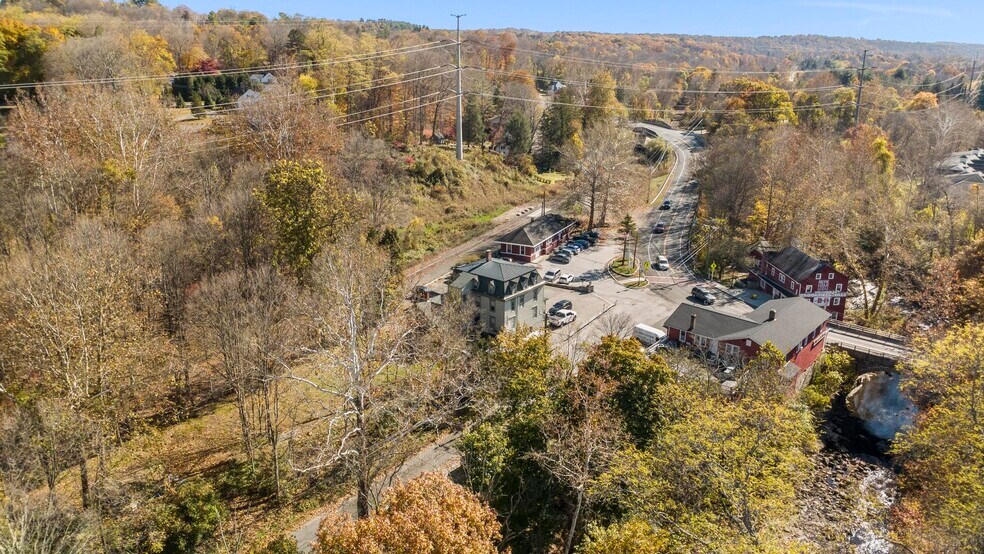 More Photos Of One Tuck's Rd, Brookfield Multifamily For Sale