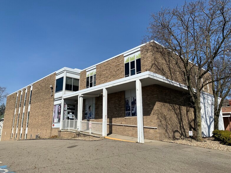 Primary Photo Of 1341 Market Ave N, Canton Office For Sale