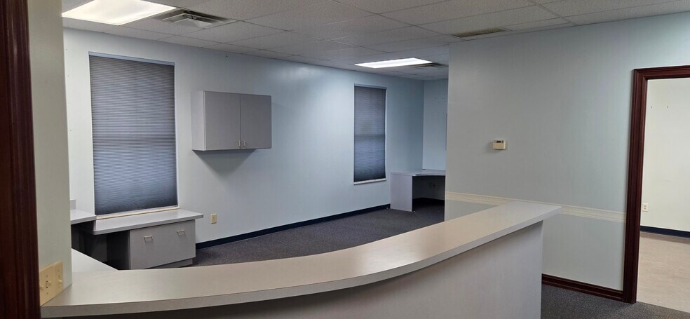 More Photos Of 1475-1495 W Main St, Tipp City Medical For Lease