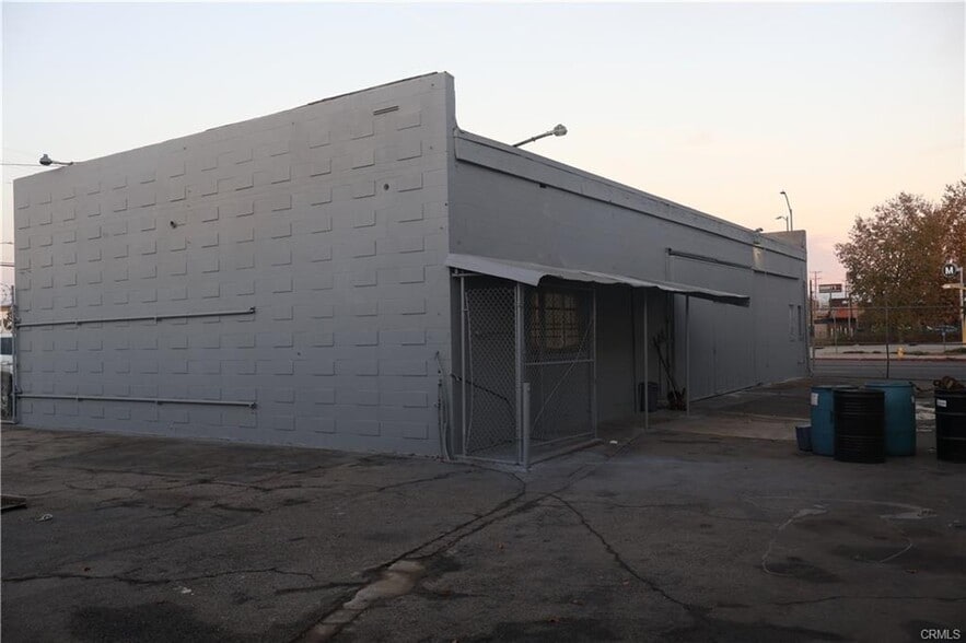 More Photos Of 13300 Burbank Blvd, Van Nuys Auto Repair For Sale