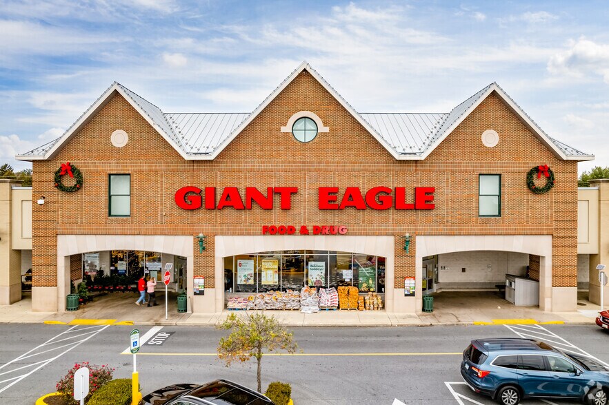 More Photos Of 1305 W 7th St, Frederick Unknown For Lease