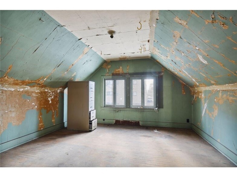 More Photos Of 2110 1st Ave S, Minneapolis Apartments For Sale