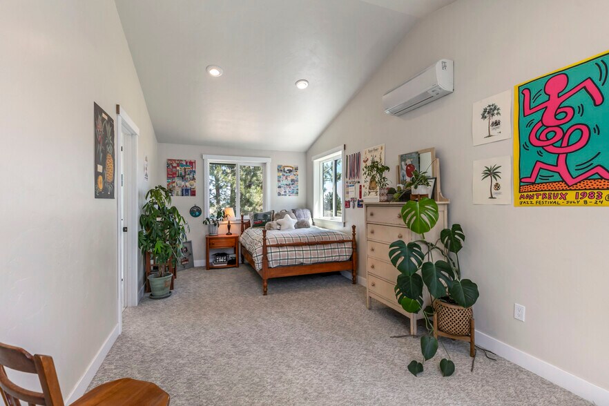 More Photos Of 61212 Obernolte Rd, Bend Specialty For Sale