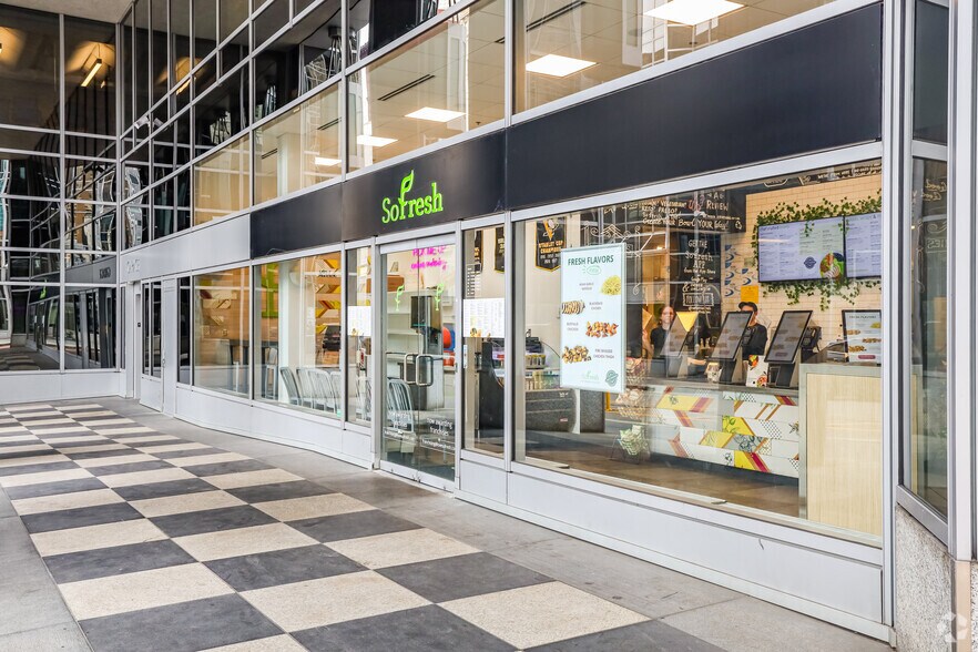 More Photos Of 5 Ppg Pl, Pittsburgh Office For Lease