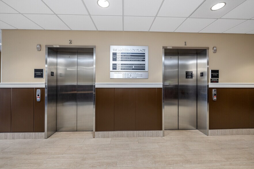 More Photos Of 325 W Gurley St, Prescott Office For Lease