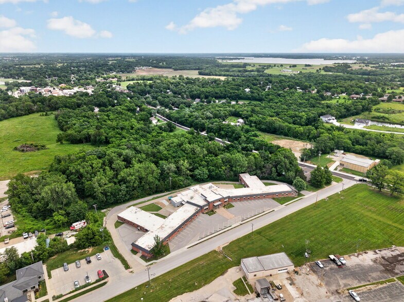 More Photos Of 106 Hospital Dr, Smithville Assisted Living For Sale