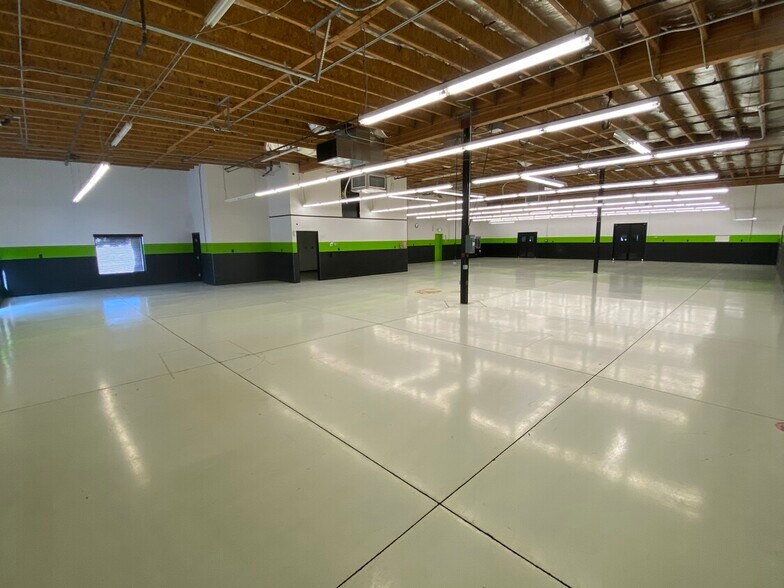 More Photos Of 4098 S McCarran Blvd, Reno Research And Development For Sale