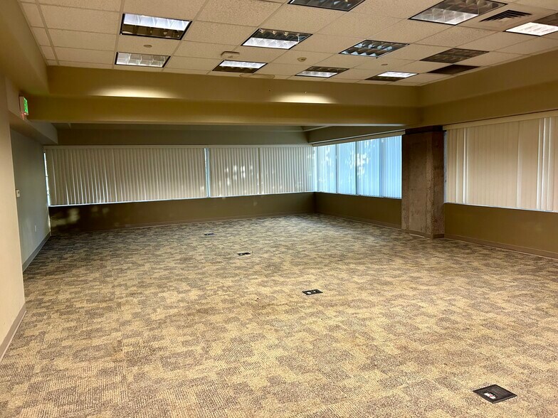 More Photos Of 9 S El Dorado St, Stockton Office For Sale