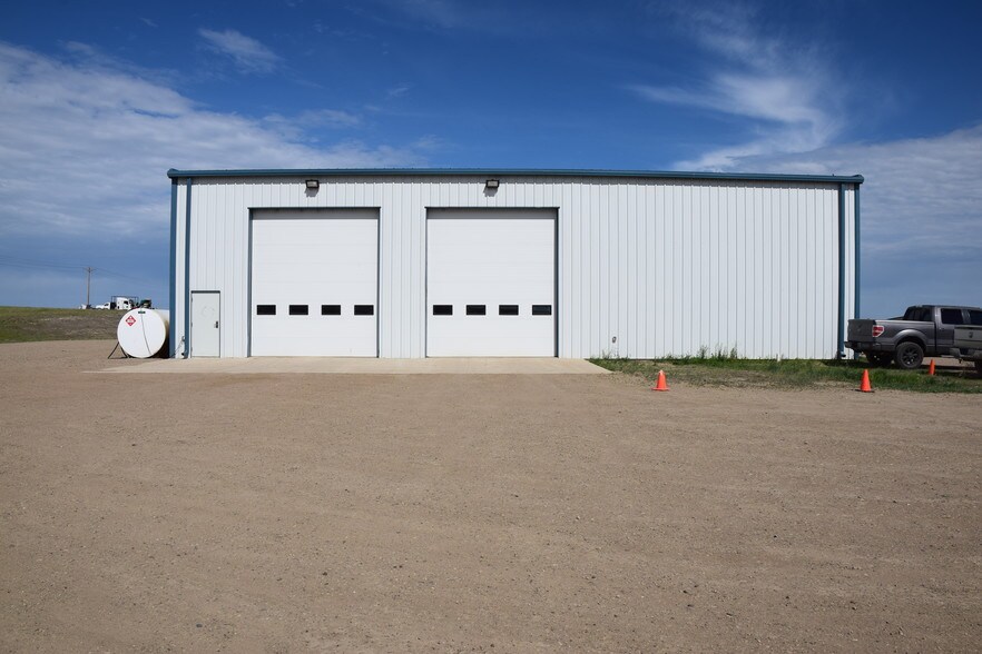 More Photos Of 13545 Bassett Ln, Williston Warehouse For Sale