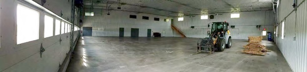 More Photos Of 70 Grimes Rd, Claysville Warehouse For Lease