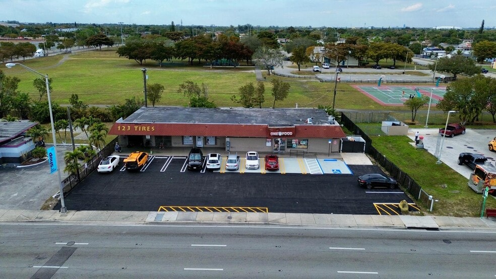 More Photos Of 3251-3255 NW 183rd St, Opa Locka Storefront For Sale