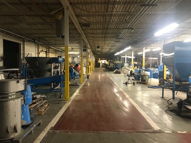 More Photos Of 126 Avenue C, Springfield Manufacturing For Sale