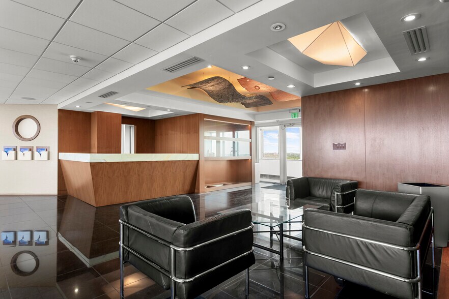 More Photos Of 4770 Biscayne Blvd, Miami Office For Sale
