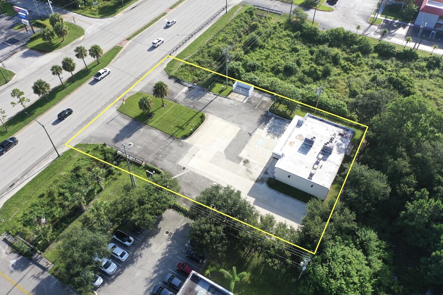 More Photos Of 8801 20th St, Vero Beach Convenience Store For Sale
