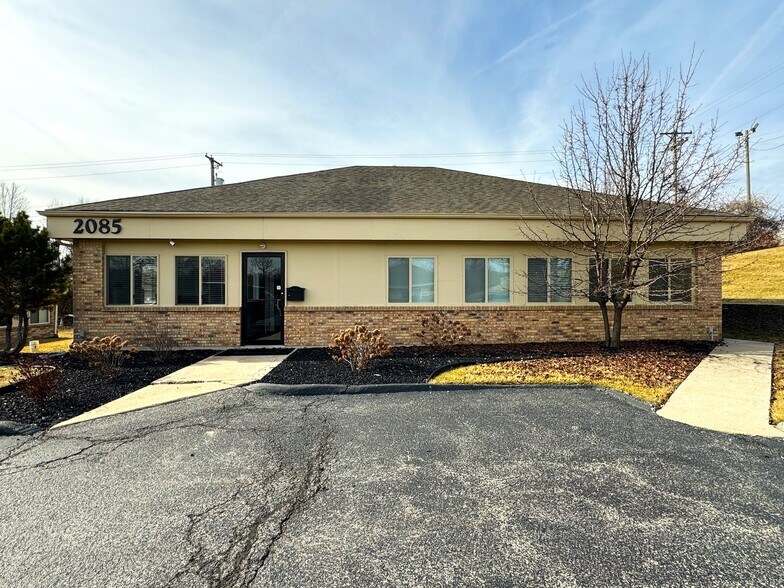 Primary Photo Of 2085 Collier Corporate Pky, Saint Charles Office For Sale