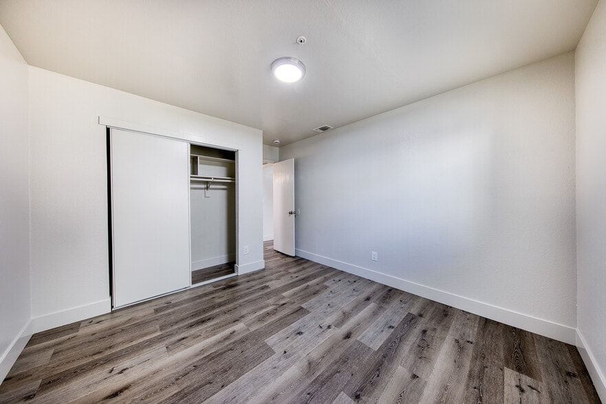 More Photos Of 2228 Edison Ave, Sacramento Apartments For Sale