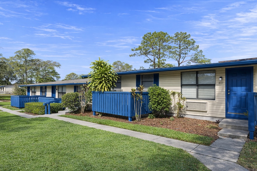 Primary Photo Of 4990 North Ln, Orlando Apartments For Sale