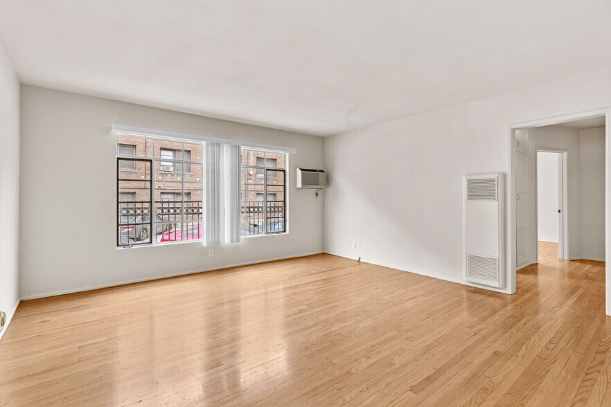 More Photos Of 123-129 N Jackson St, Glendale Apartments For Sale