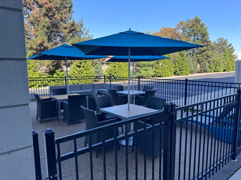 More Photos Of 1335 S Main St, Adrian Hotel For Sale