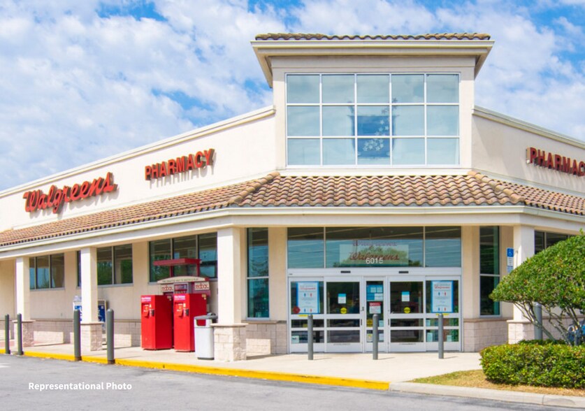 More Photos Of 123 N 13th St, Decatur Drugstore For Lease