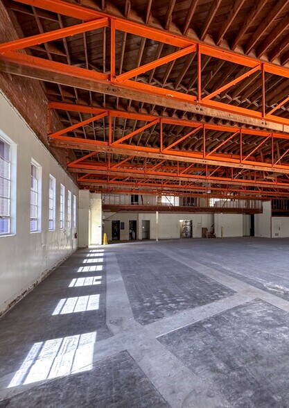 More Photos Of 9447-9453 Culver Blvd, Culver City Bank For Lease