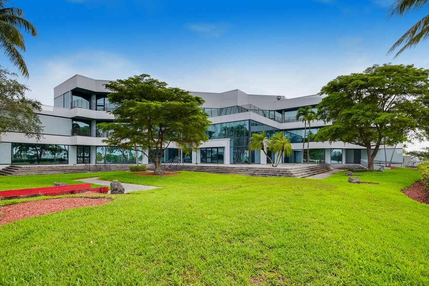 More Photos Of 1800 NW 89th Pl, Miami Refrigeration Cold Storage For Sale