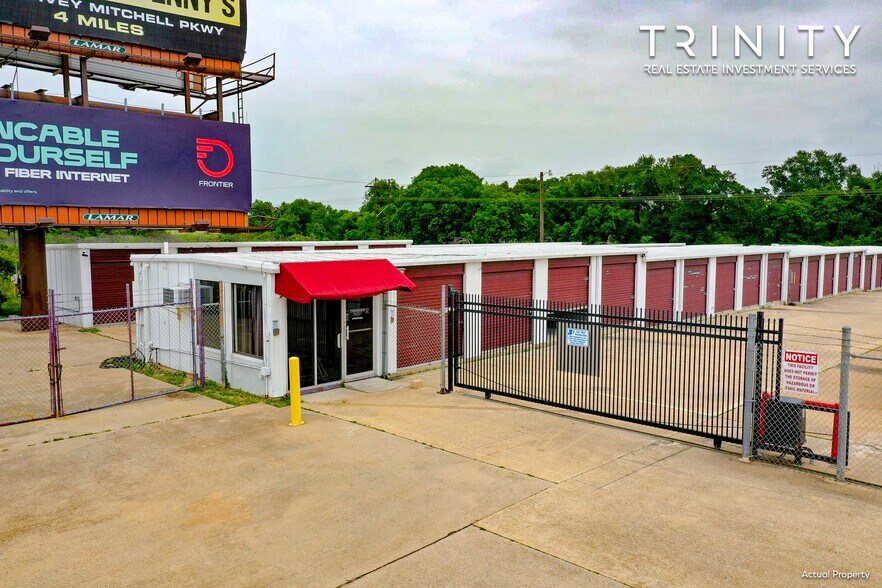More Photos Of 1742 N Earl Rudder Fwy, Bryan Self Storage For Sale