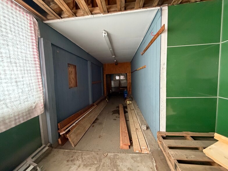 More Photos Of 8 Dunster Ave, Greenville Storefront Retail Residential For Sale