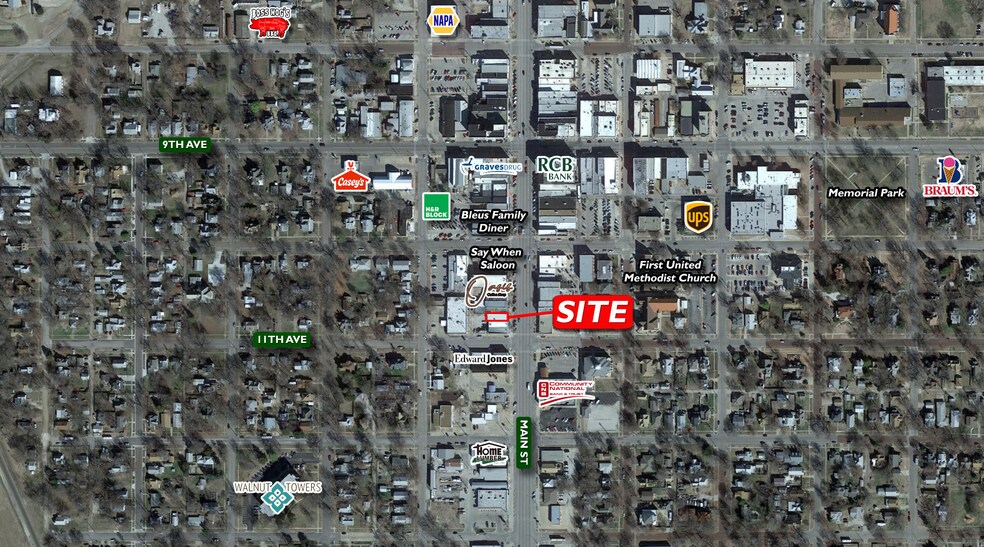 More Photos Of 1019 S Main St, Winfield Storefront For Sale