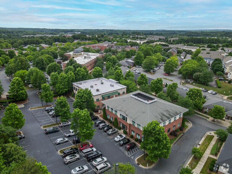 More Photos Of 10210 Hickorywood Hill Ave, Huntersville Medical For Lease