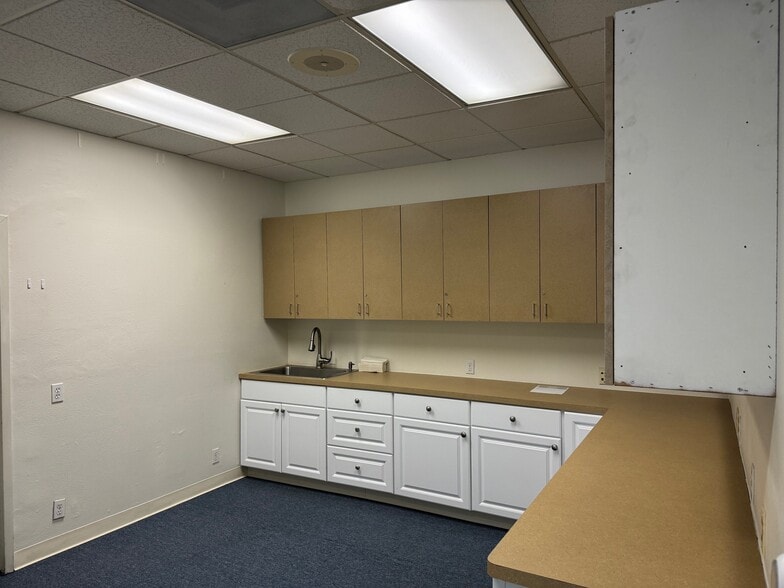 More Photos Of 2290 Huntington Dr, San Marino Office For Lease