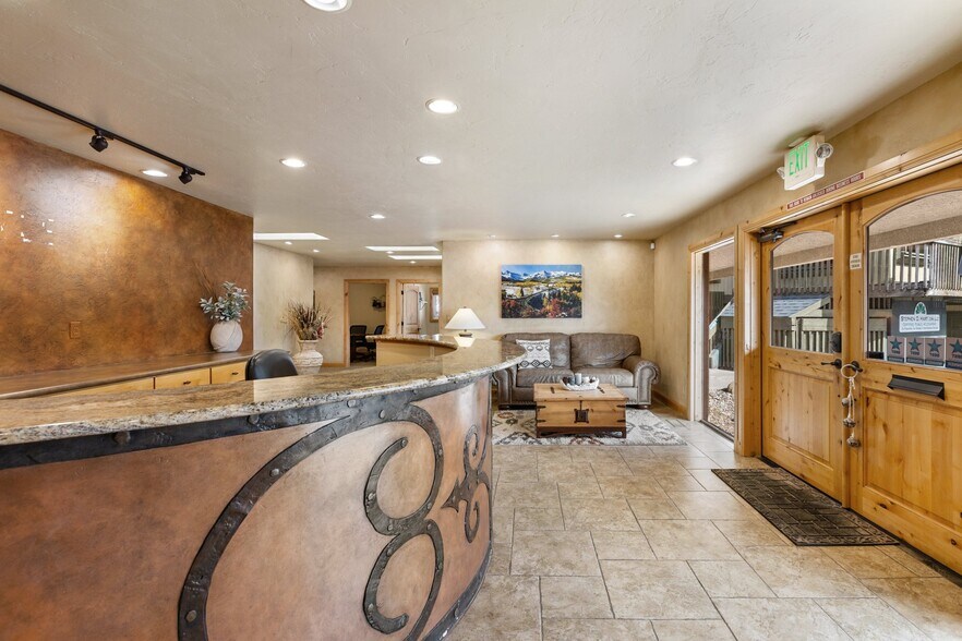 More Photos Of 350 N Pine St, Woodland Park Medical For Sale