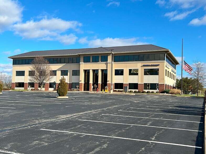Primary Photo Of 475 Regency Park Dr, O'Fallon Office For Sale