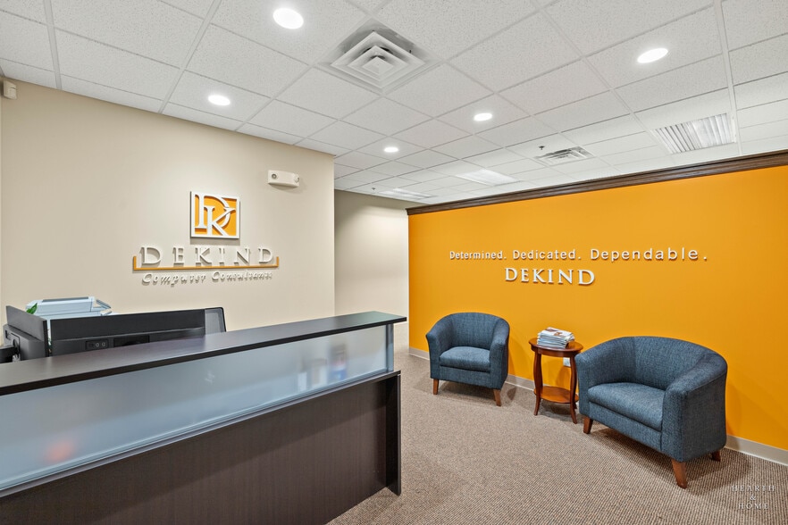 More Photos Of 106 S Wynstone Park Dr, Barrington Medical For Sale