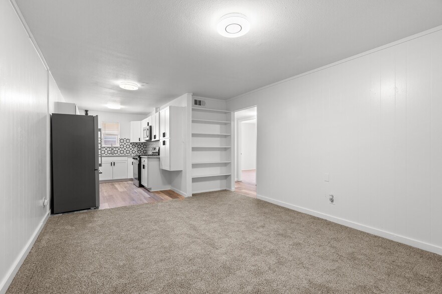 More Photos Of 2404 Louise St, Denton Multifamily For Sale