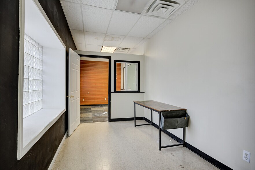 More Photos Of 19953 Conant St, Detroit Medical For Sale