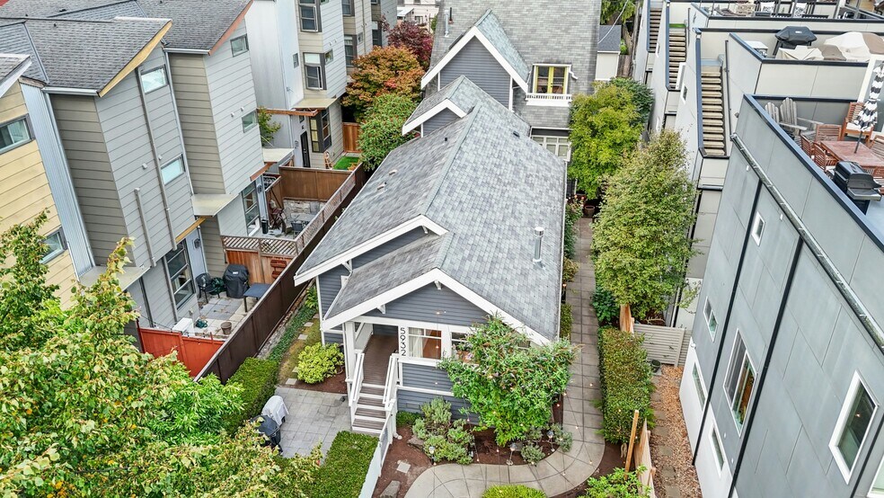 More Photos Of 5932 California Ave SW, Seattle Office Residential For Sale