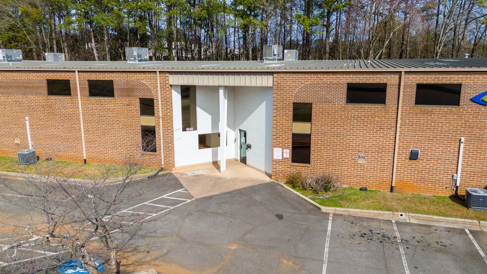 More Photos Of 1040 Cobb Industrial Dr, Marietta Manufacturing For Sale
