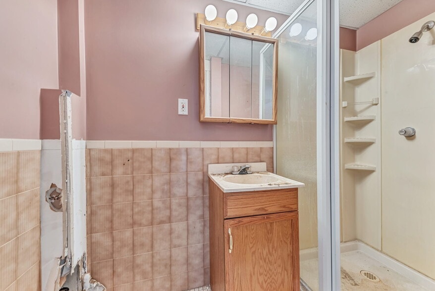 More Photos Of 628 Smithfield St, Pittsburgh Restaurant For Sale