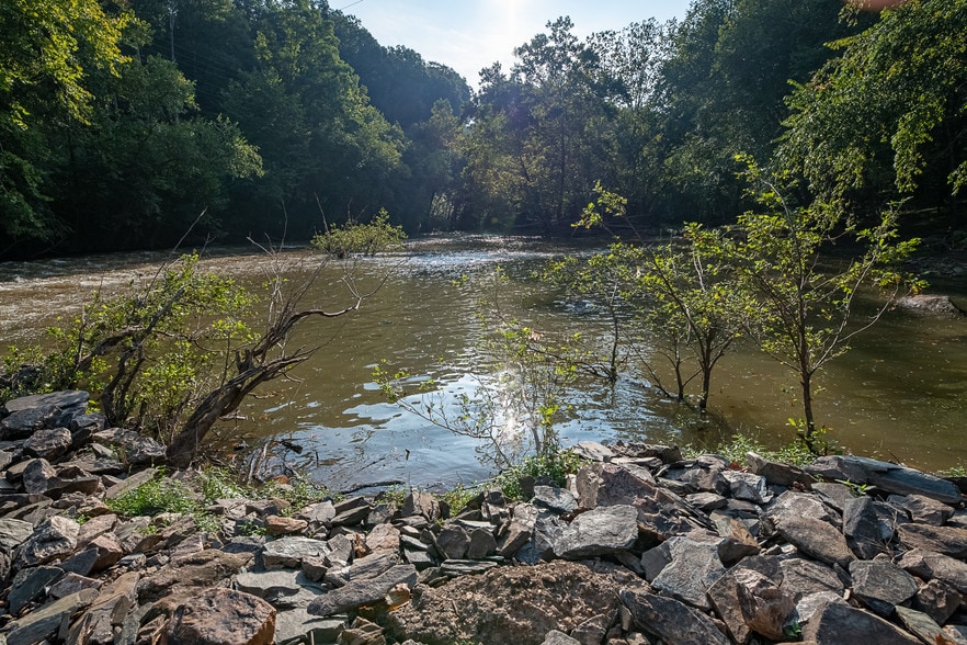 More Photos Of 8751 Birmingham Dr, Manassas Park Land For Sale