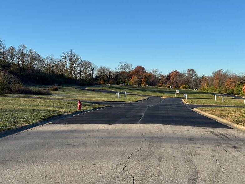 More Photos Of Sugartree Ln, Versailles Land For Sale