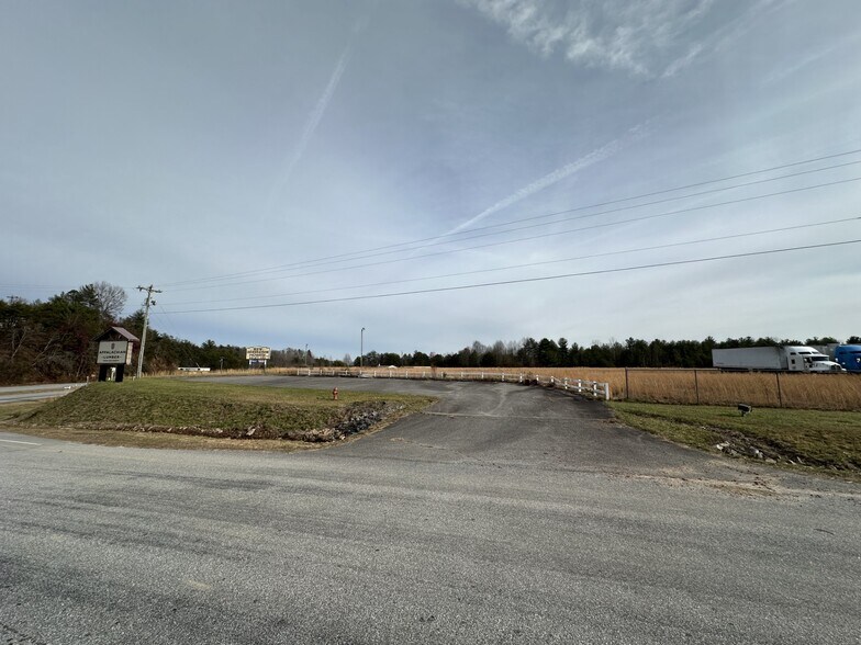 More Photos Of 5873 W US Highway 421, Wilkesboro Land For Lease