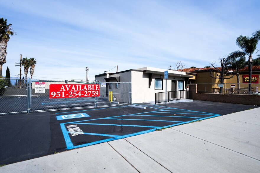 Primary Photo Of 1125 W 6th St, Corona Freestanding For Sale
